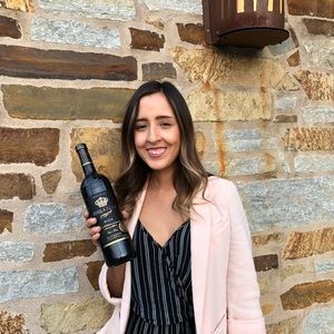 Meet your Posher, Alyssa